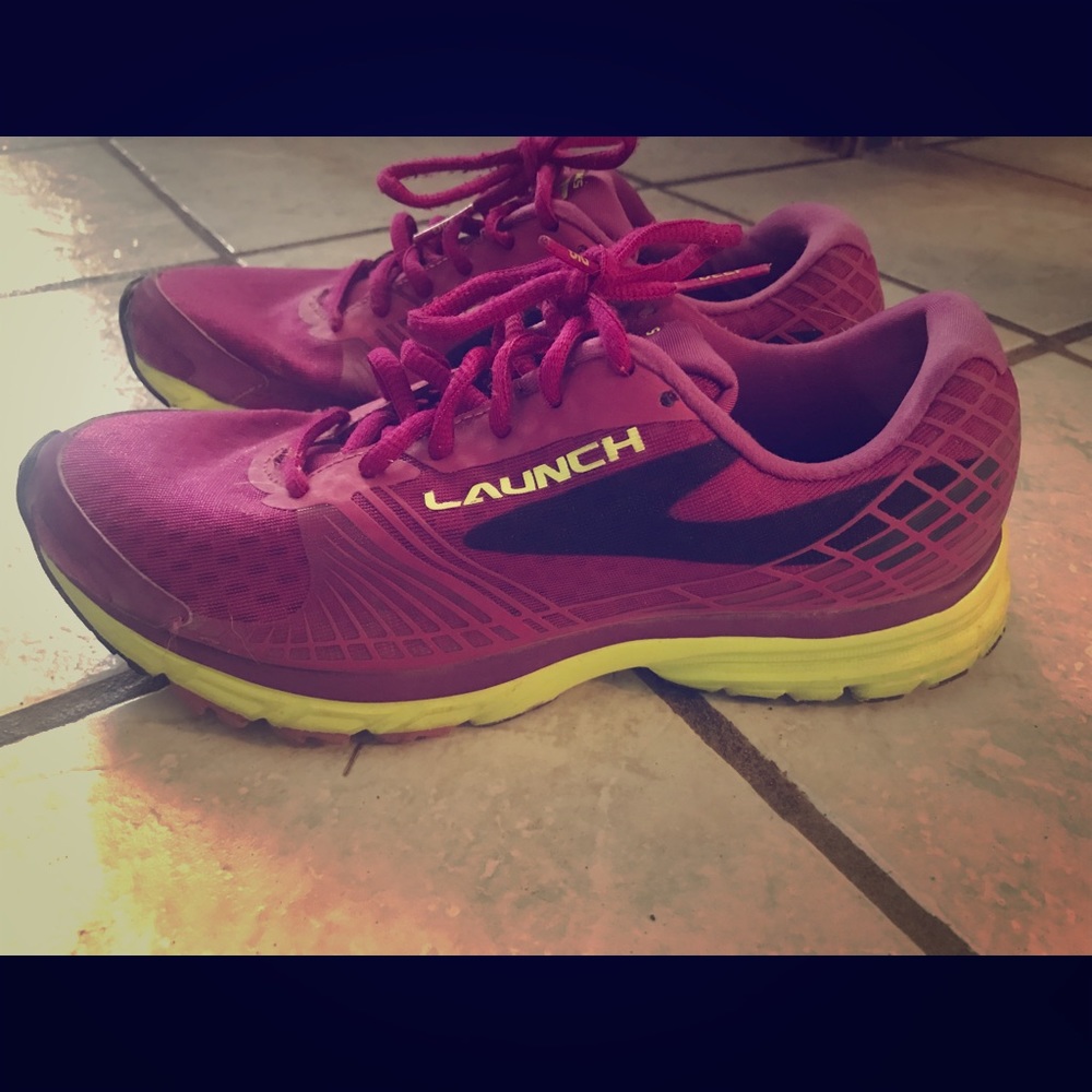 Brooks running shoe size 9